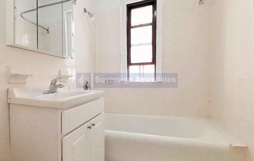 106 Fort Washington Ave - Photo 7 of 10