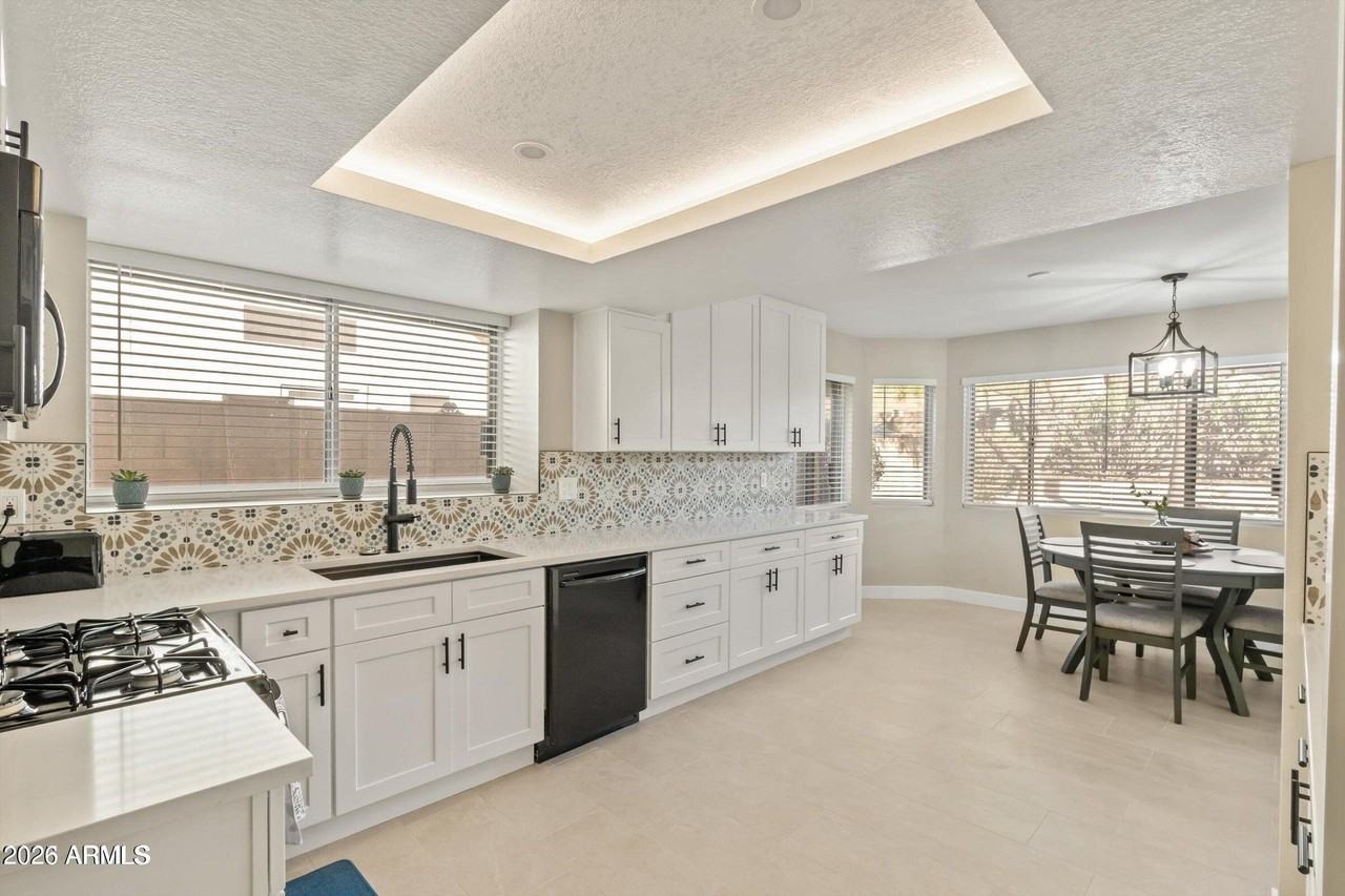 2735 N Diego Cir - Photo 5 of 35