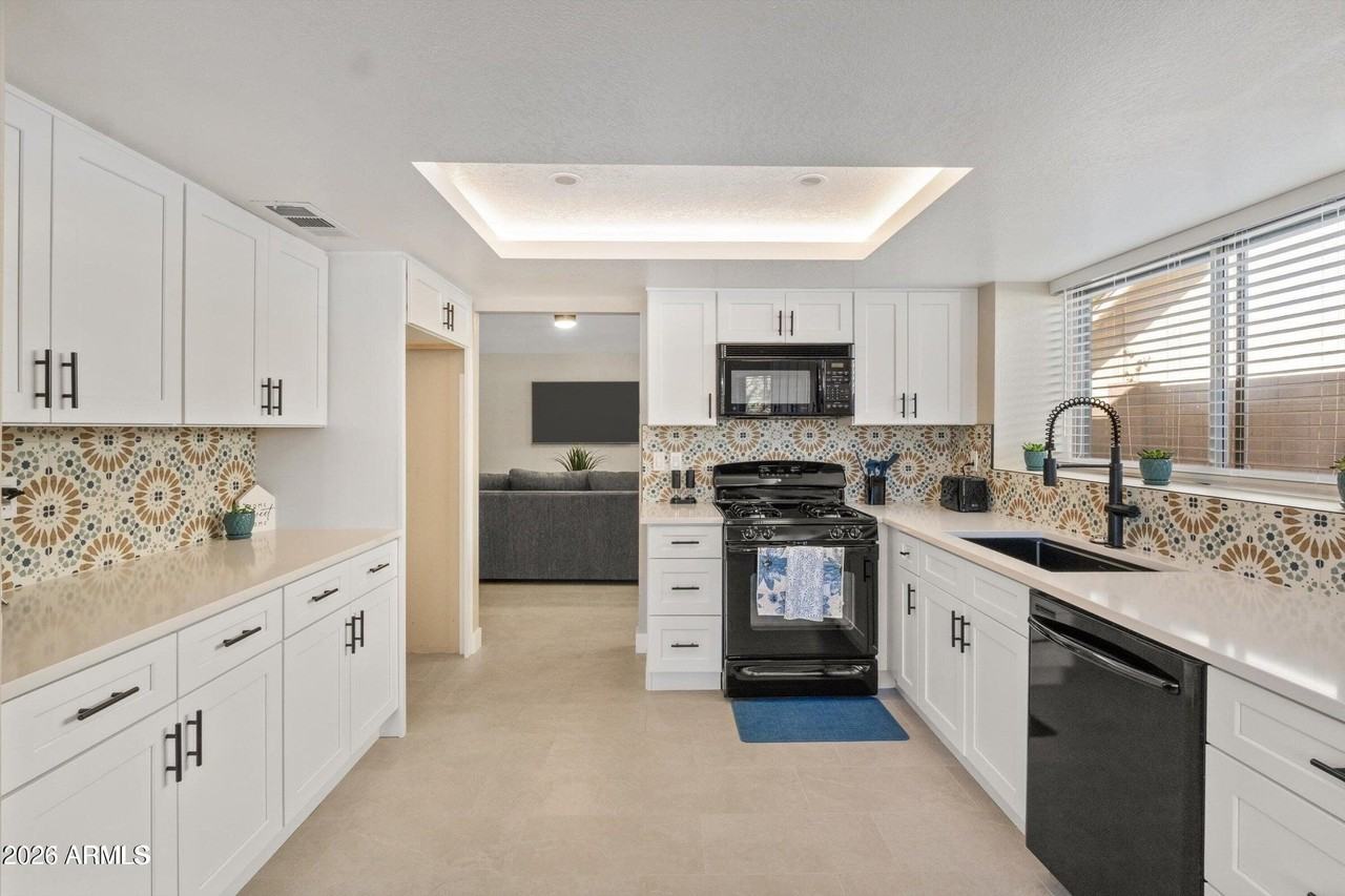 2735 N Diego Cir - Photo 7 of 35