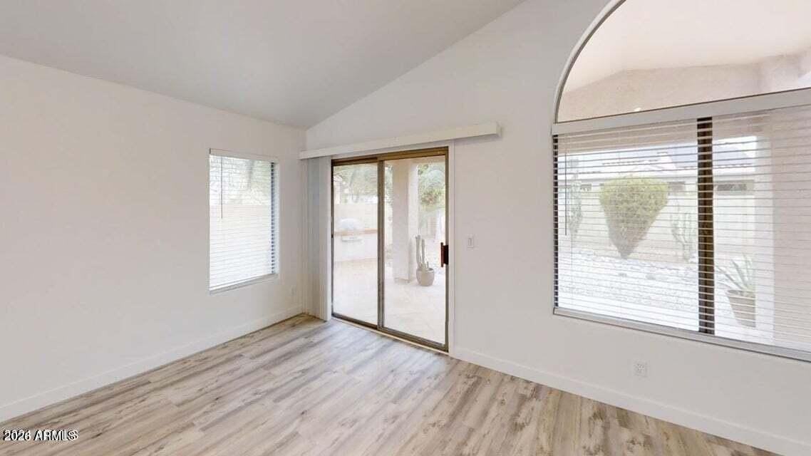 4445 E Meadow Dr - Photo 7 of 41