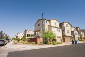 featured image of 1218 S Sunset Dr