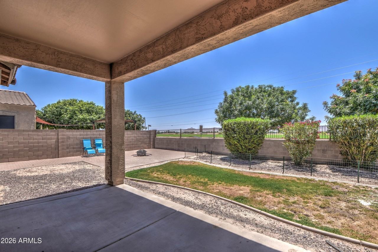 18431 E Celtic Manor Dr - Photo 3 of 23