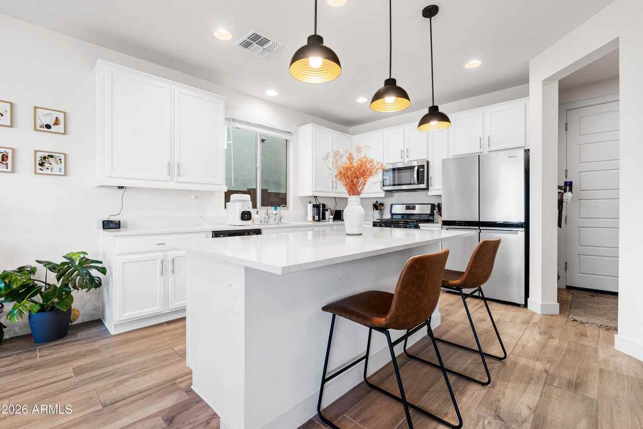 21927 N 31st Pl - Photo 2 of 18