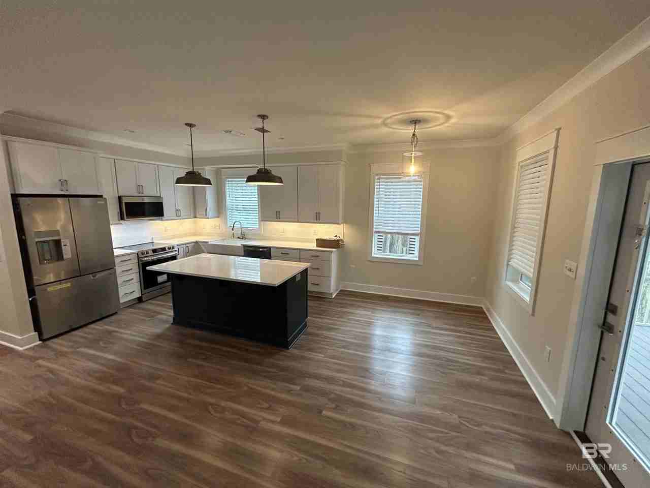 5126 Pine Rd - Photo 2 of 16