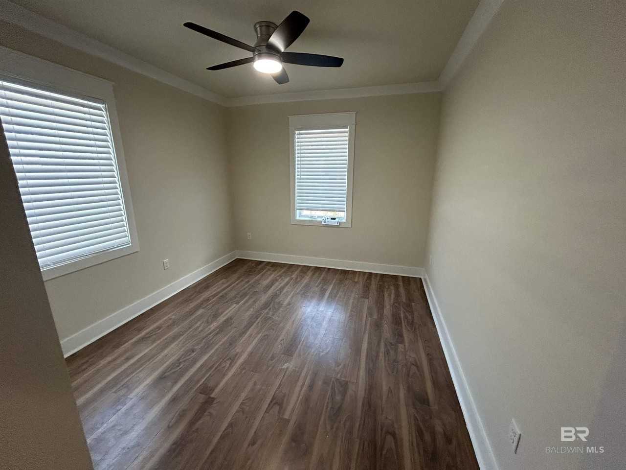 5126 Pine Rd - Photo 7 of 16