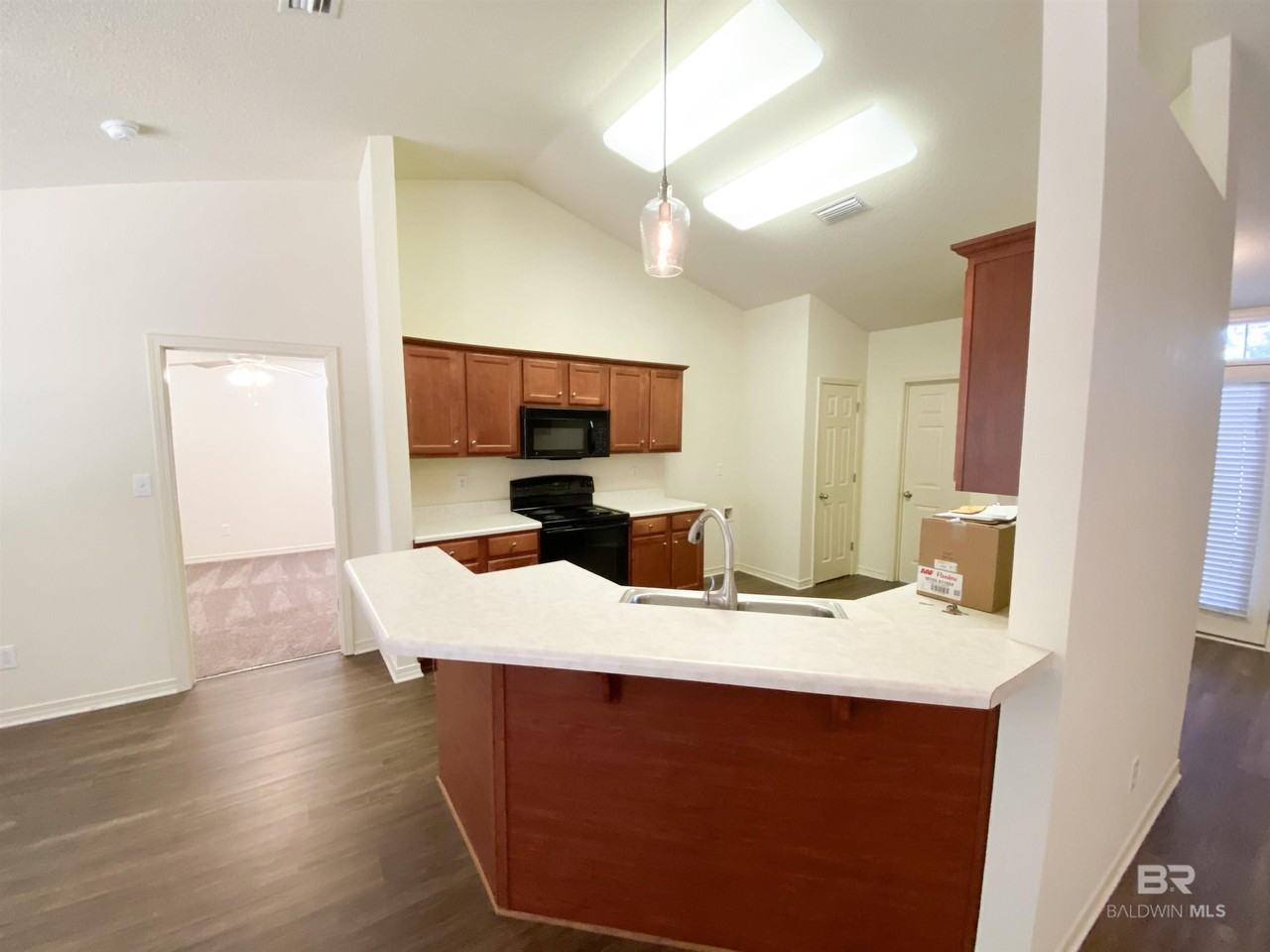 11801 Balsam Ct - Photo 5 of 23