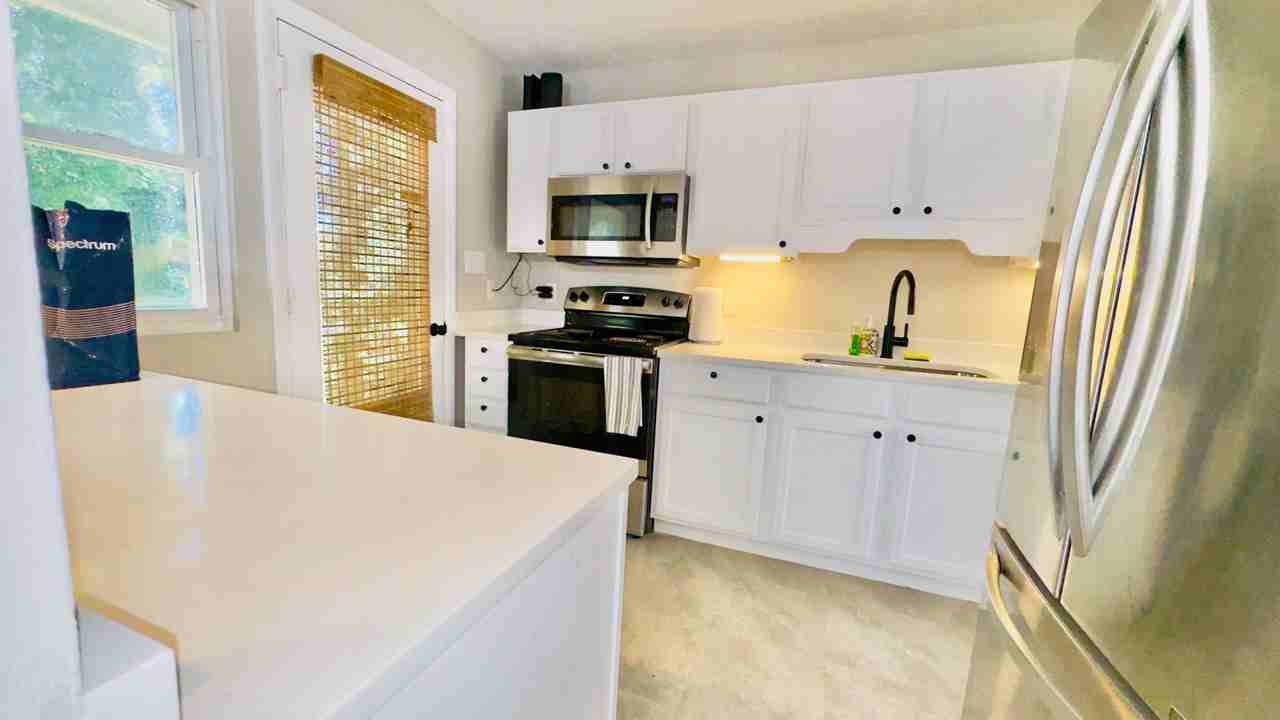 W Maynard Ave - Photo 4 of 10