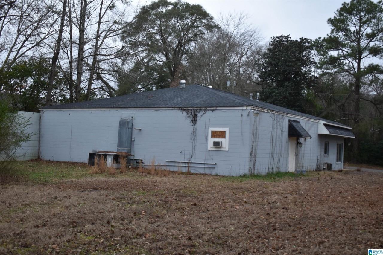 835 Temple Ave S - Photo 4 of 6