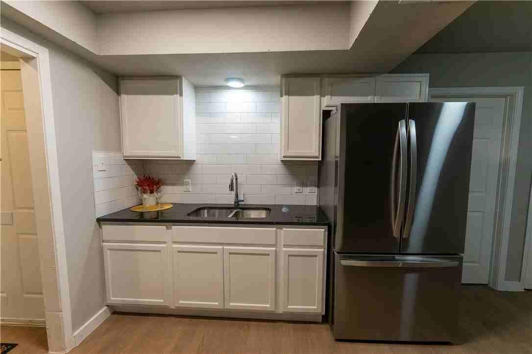 1734 Mermaid Dr - Photo 3 of 13