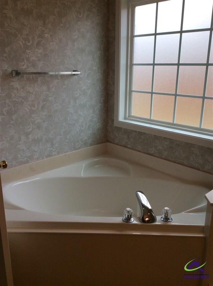 218 Carrington Ln - Photo 5 of 8