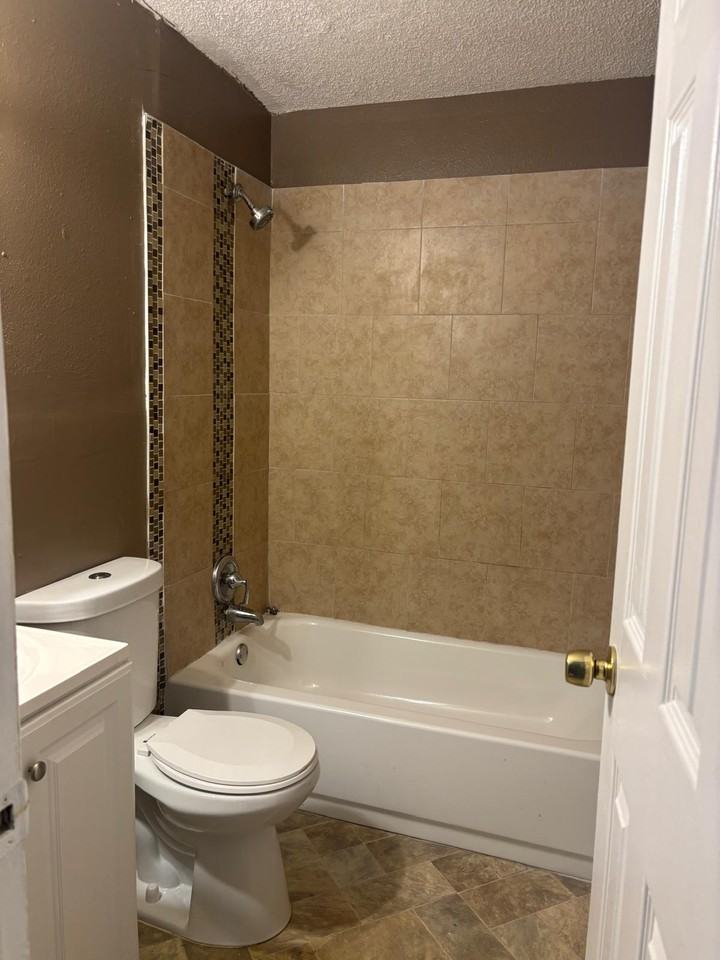 1115 Rushing St #1115 - Photo 7 of 22