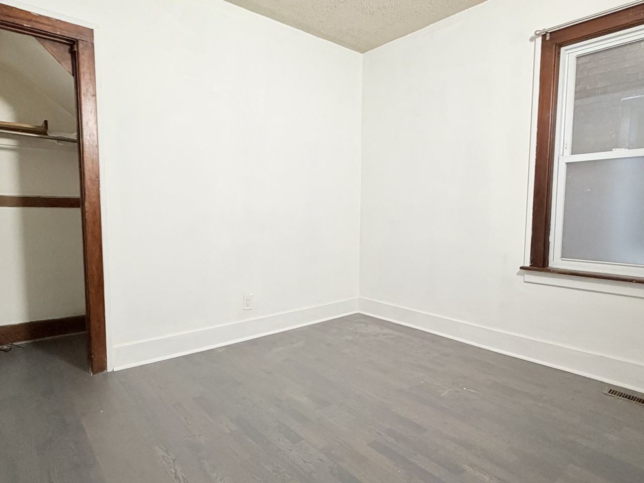 693 Partington Ave #3 - Photo 7 of 8