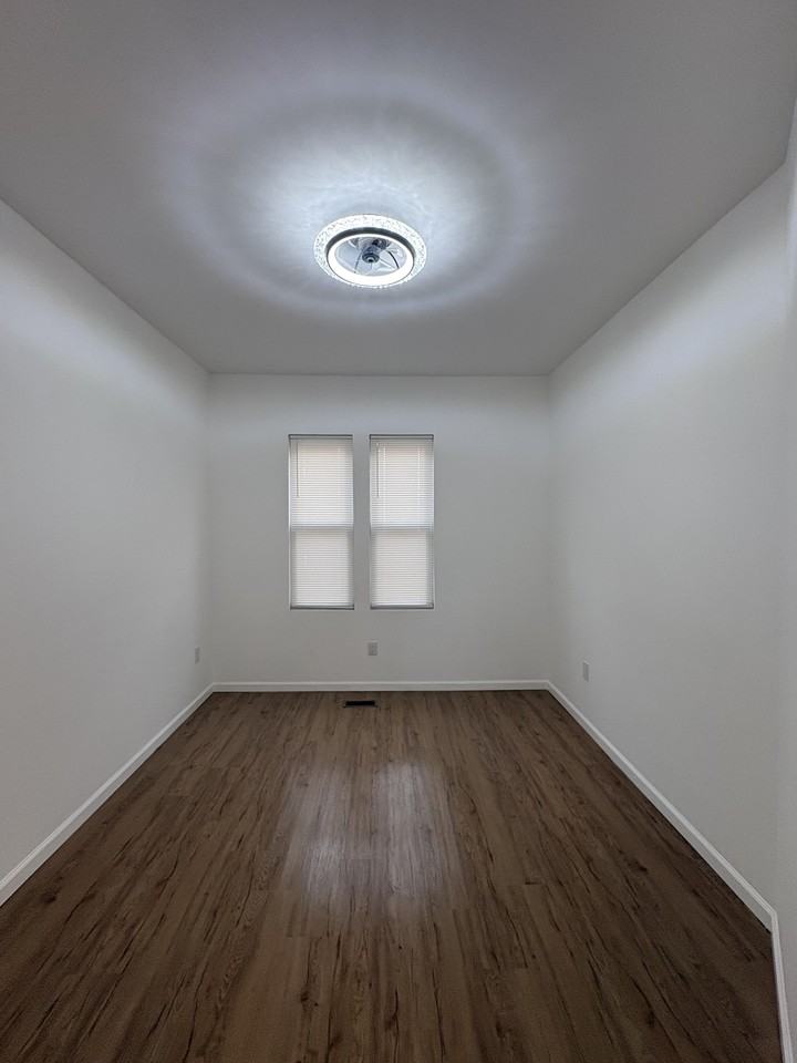 2626 N Jessup St #1 - Photo 3 of 12