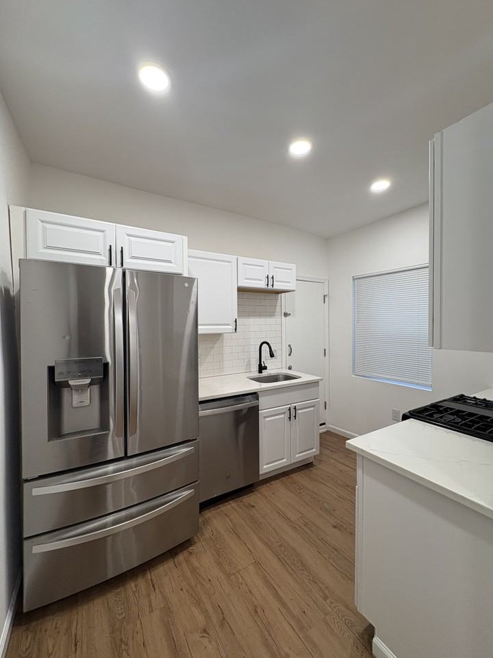 2626 N Jessup St #1 - Photo 5 of 12