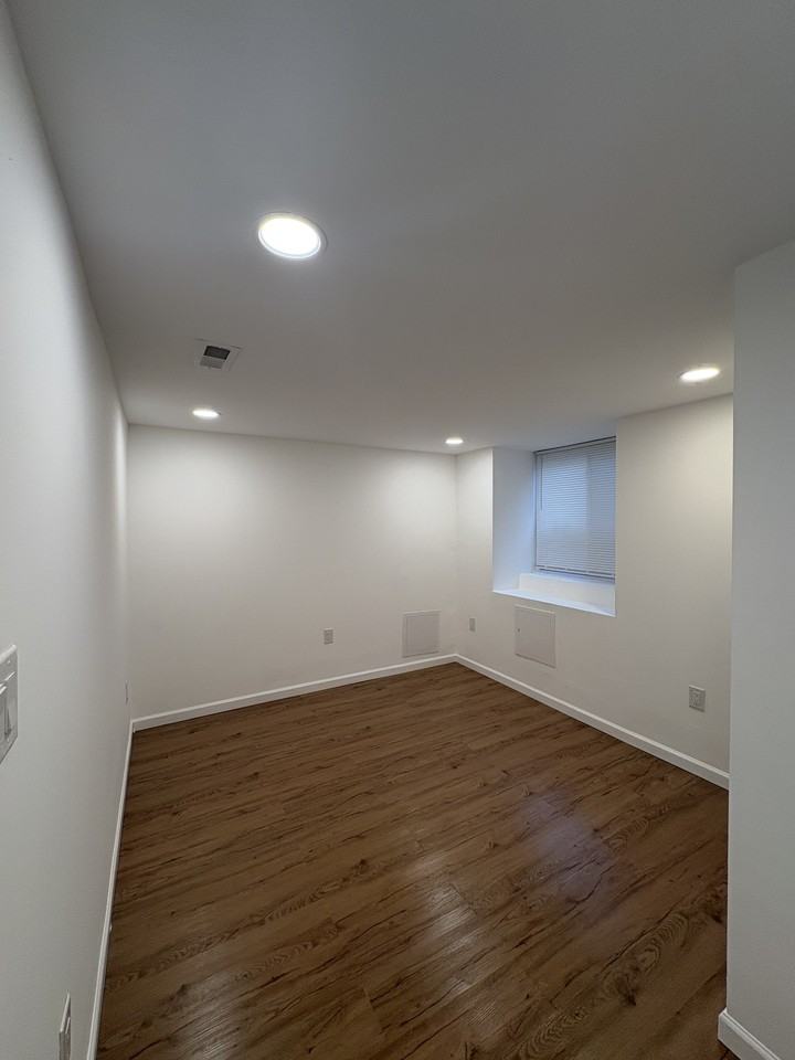 2626 N Jessup St #1 - Photo 7 of 12