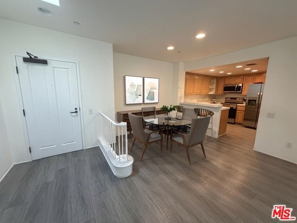 555 S Barrington Ave Ph 522 #522 - Photo 4 of 21