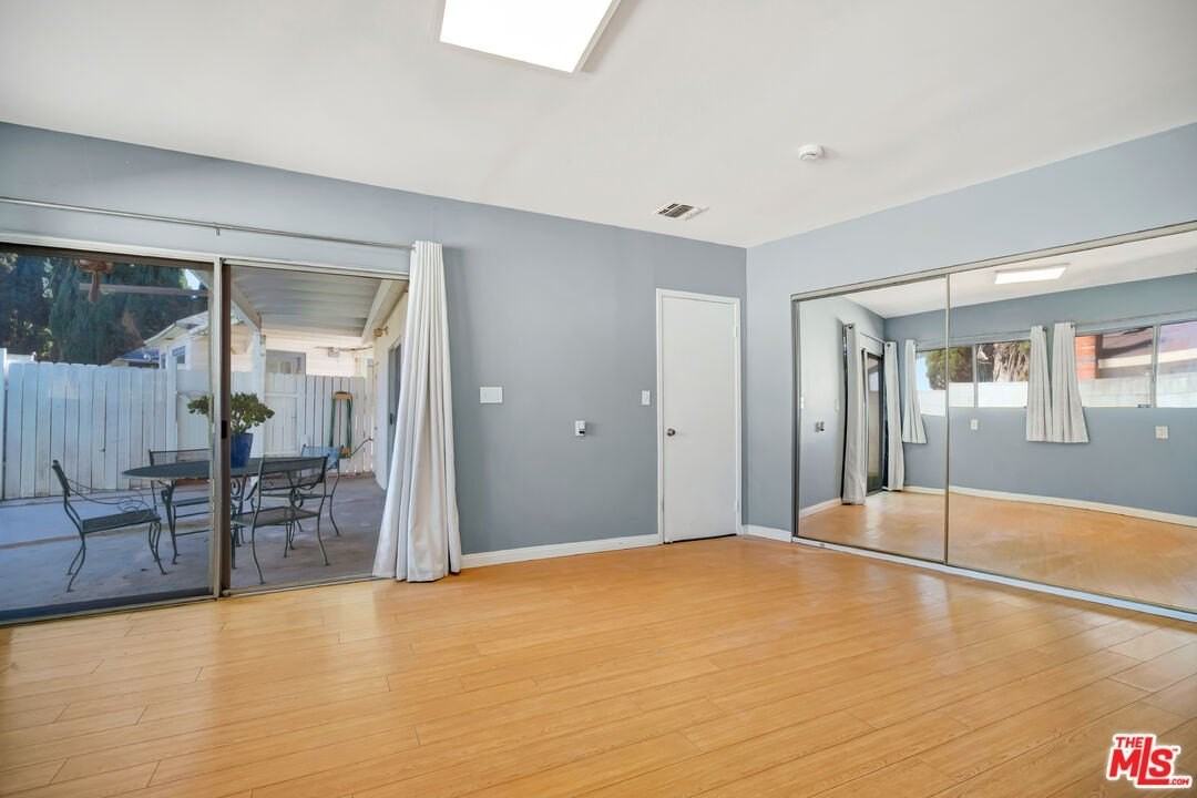 15157 Valleyheart Dr Unit B #B - Photo 5 of 17