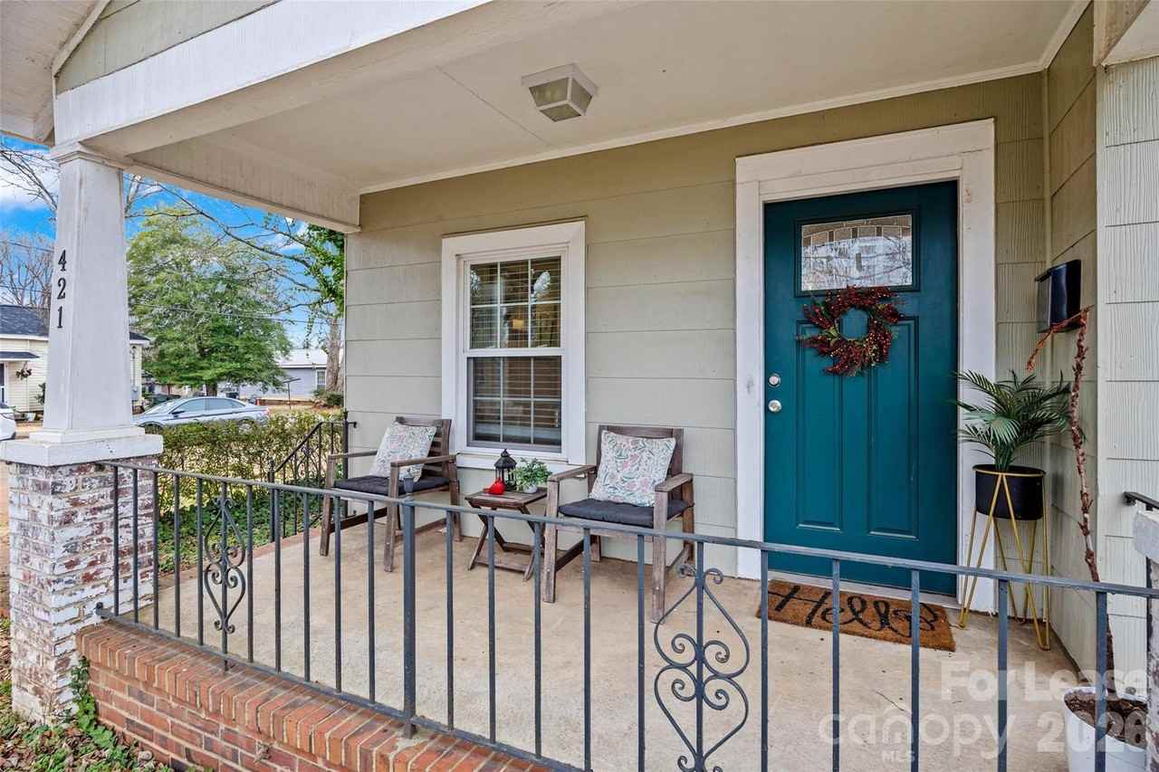 421 Annafrel St - Photo 4 of 30