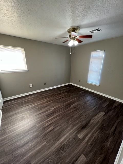 1028 Nw 2nd St #1 - Photo 6 of 8