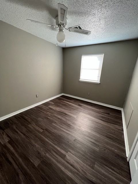 1028 Nw 2nd St #1 - Photo 7 of 8