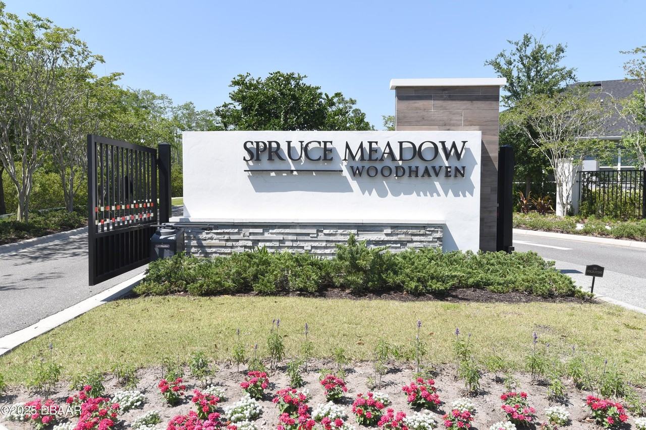 6356 Hanfield Dr - Photo 3 of 34