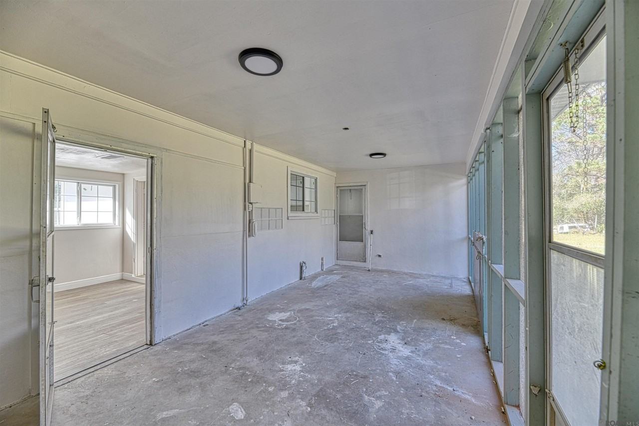 3744 Conrad Dr - Photo 3 of 17