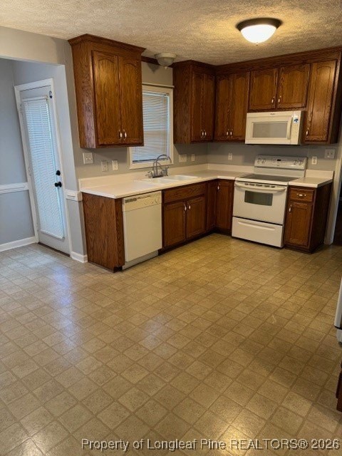 5340 Miranda Dr - Photo 3 of 15