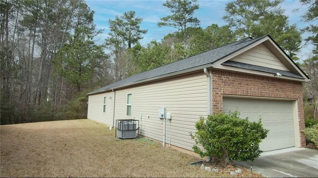 813 Blue Hill Ln - Photo 4 of 41