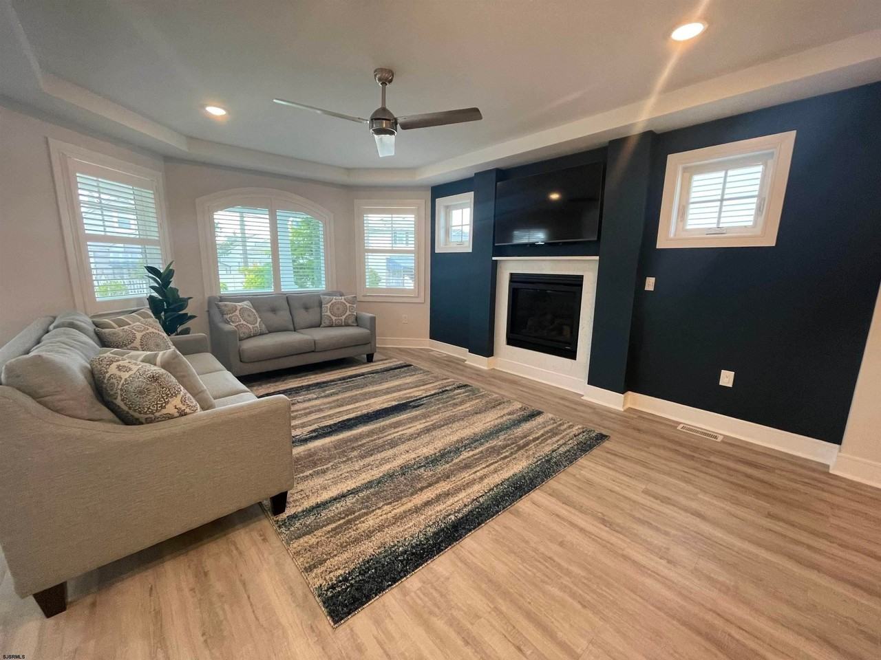 203 N Huntington Ave - Photo 5 of 31