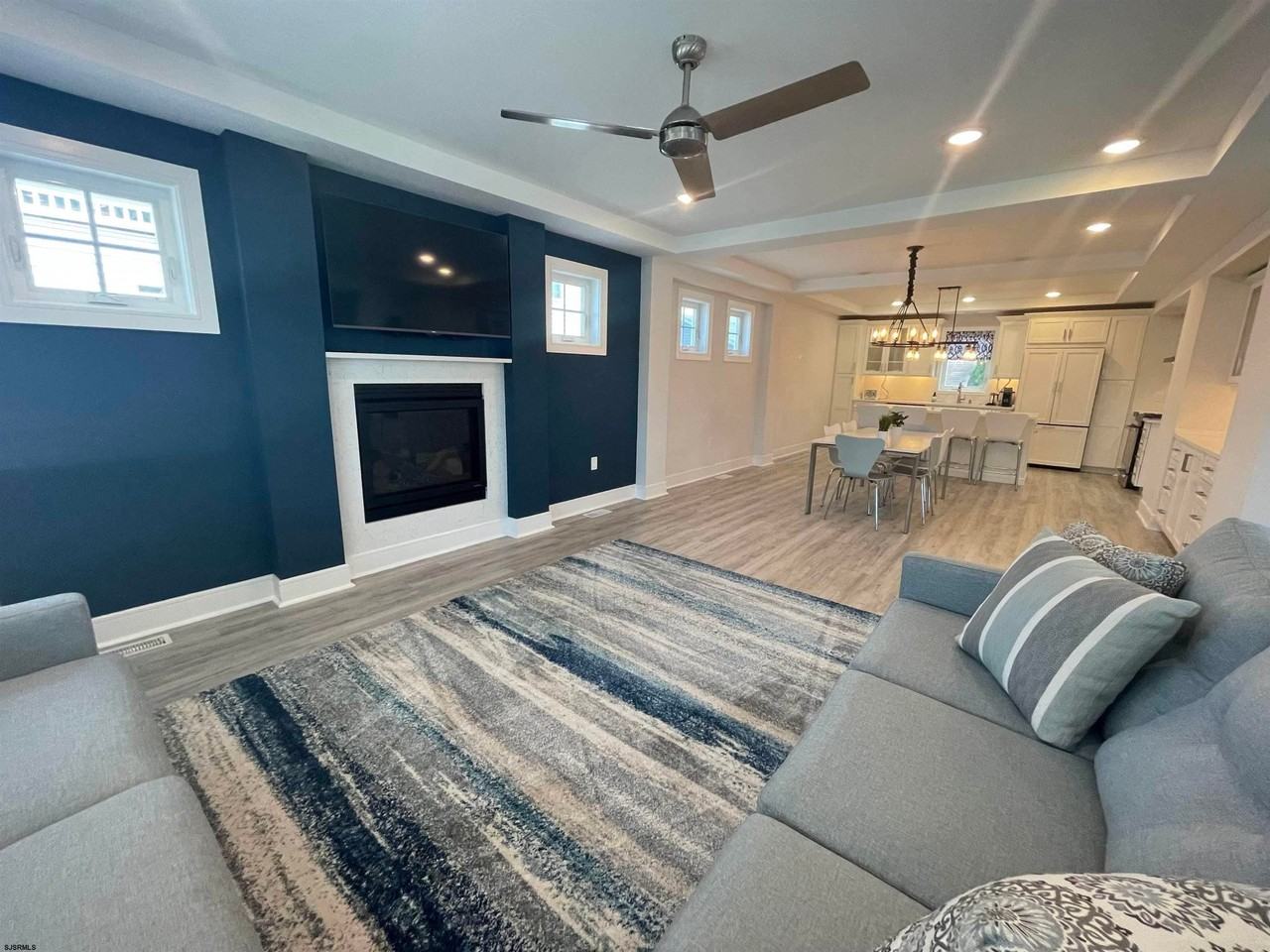 203 N Huntington Ave - Photo 6 of 31