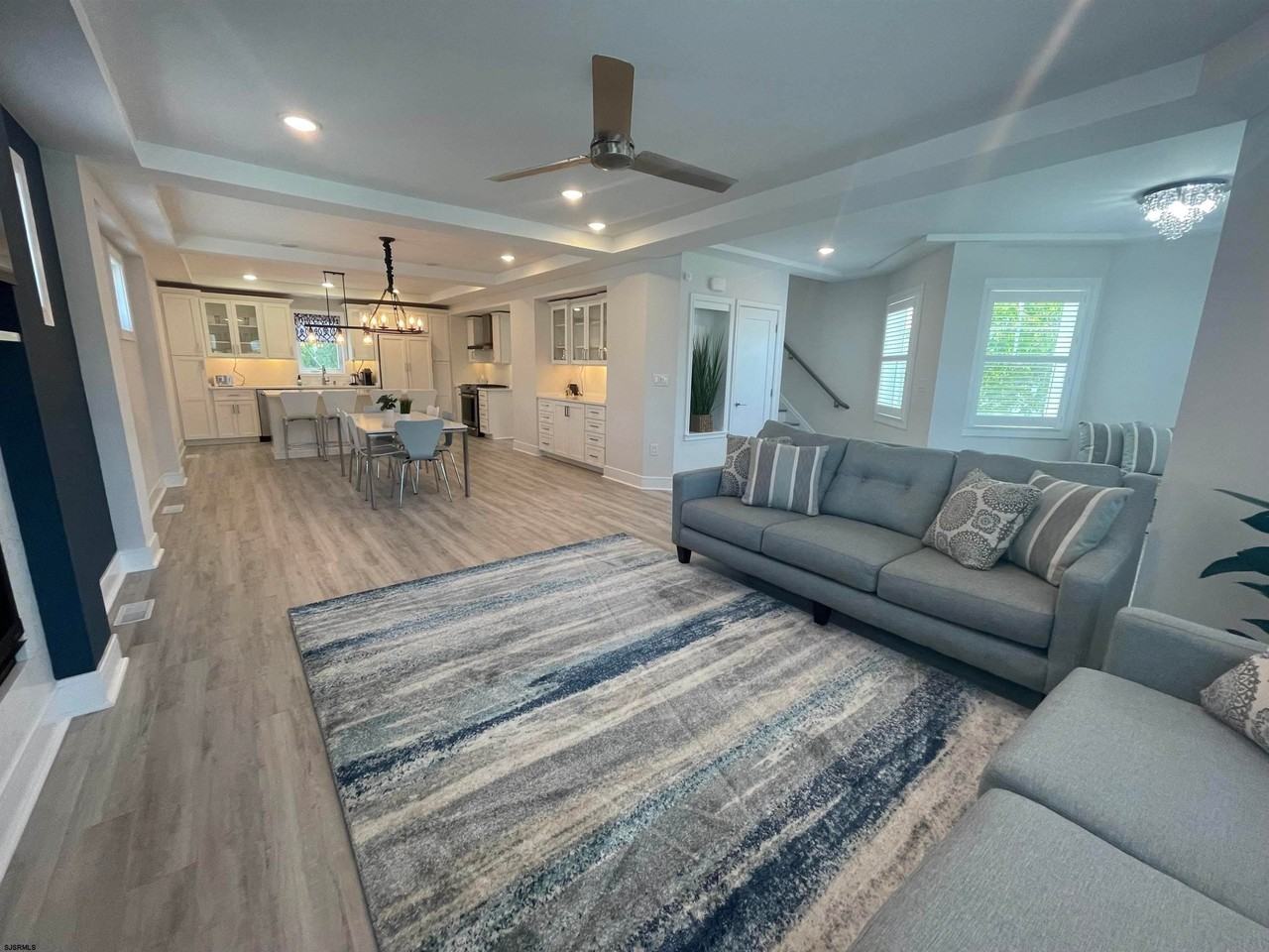 203 N Huntington Ave - Photo 7 of 31