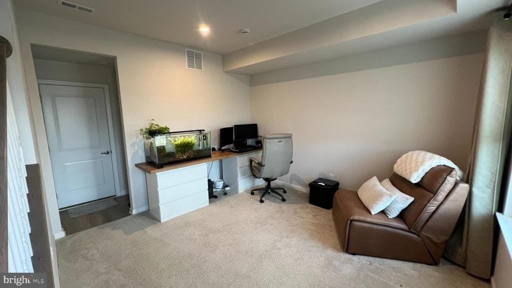 11 Sidney Ln - Photo 3 of 31