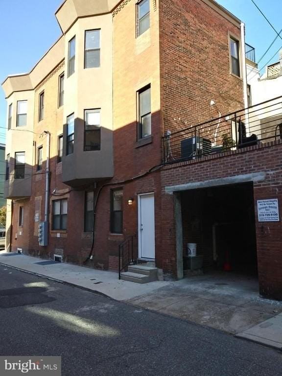 923 S 8th St #1 - Photo 2 of 3