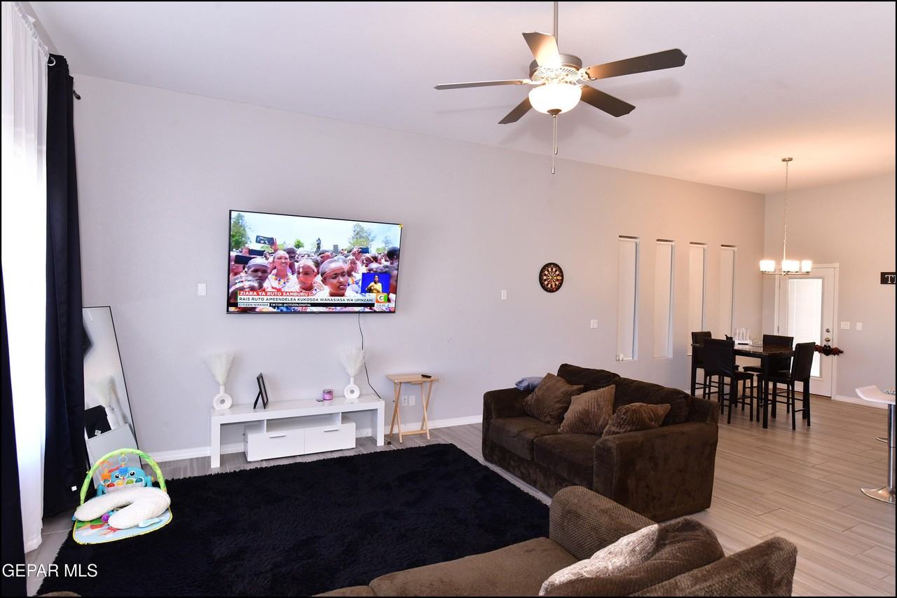 14512 Charles Foster Ave - Photo 6 of 42