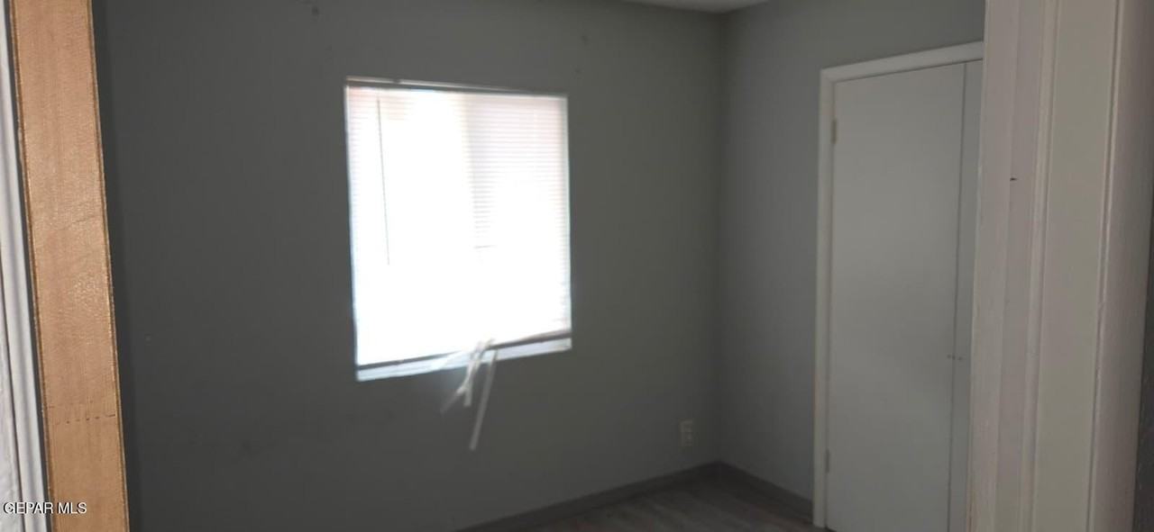 187 N Awbrey St Apt 2 #2 - Photo 5 of 11