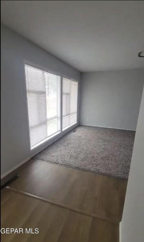 5217 Danny Dr - Photo 3 of 12