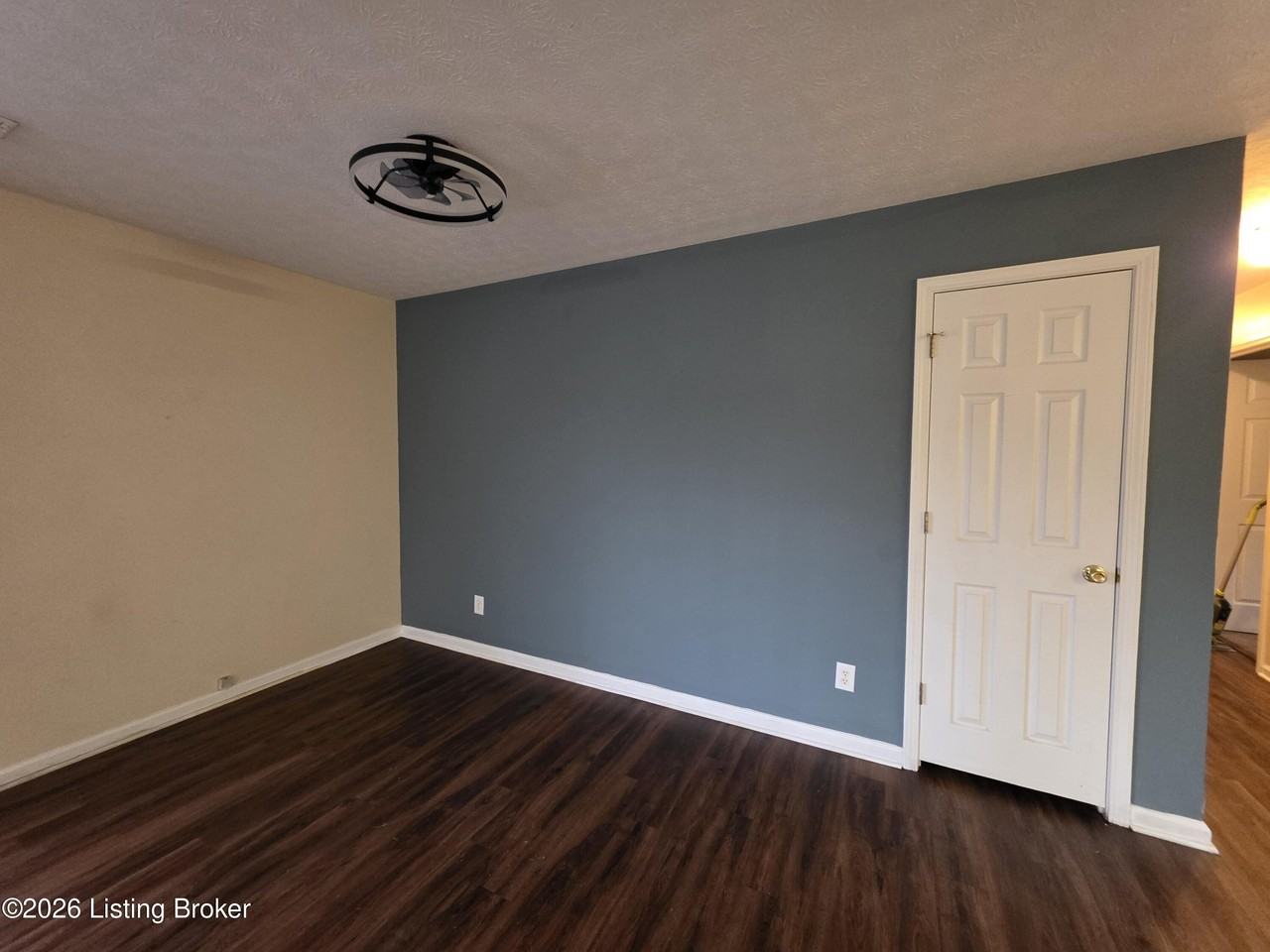 274 7th Ave - Photo 3 of 13