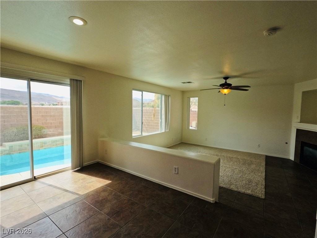 5843 Noble Stand St - Photo 7 of 47