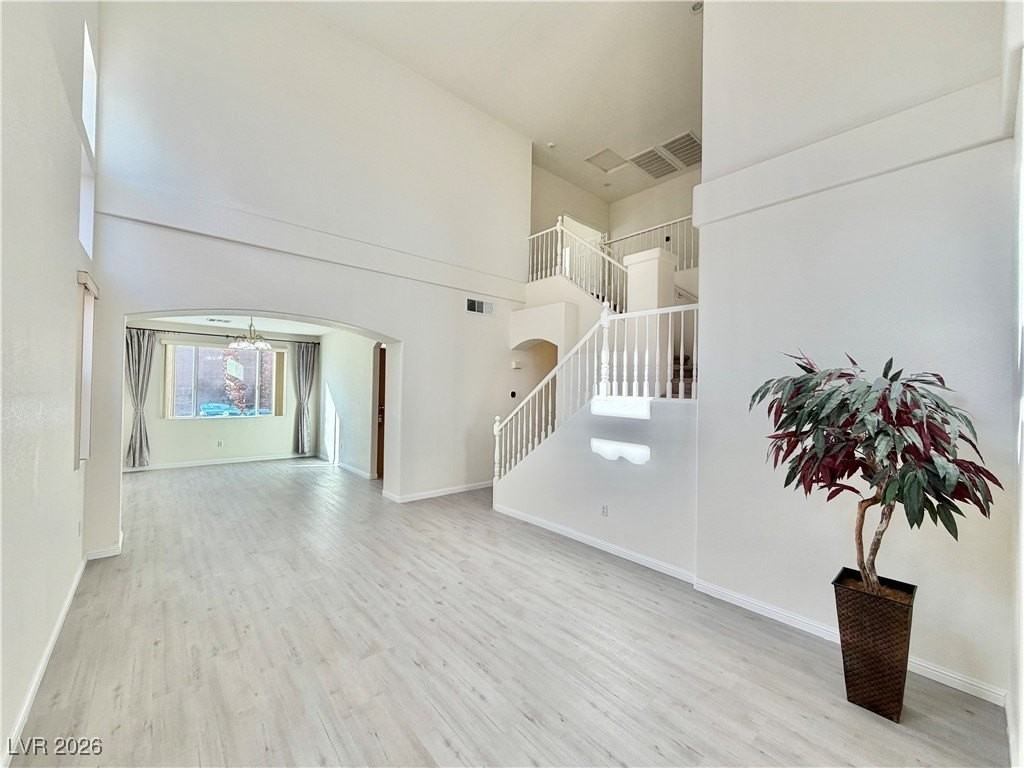 3889 Palm Island Ct - Photo 2 of 38