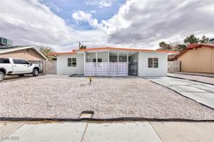 featured image of 3008 Lawndale St