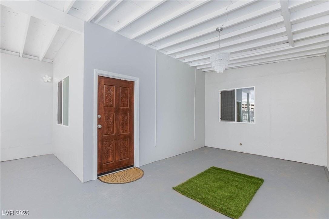 3008 Lawndale St - Photo 2 of 37