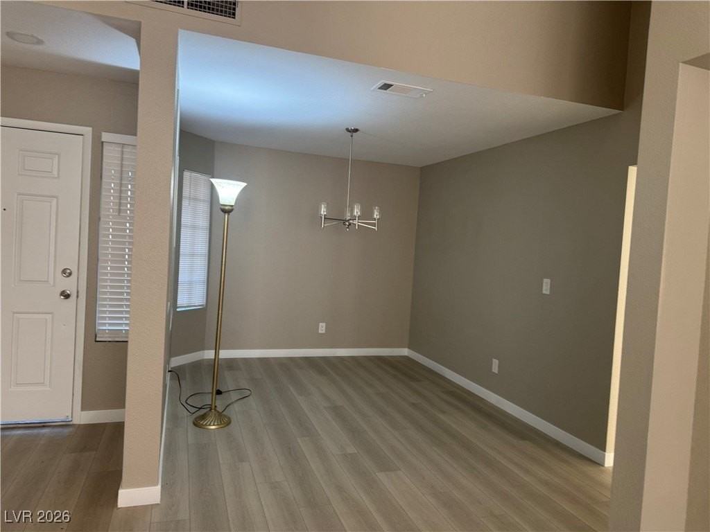 7447 Palermo Ave - Photo 5 of 26