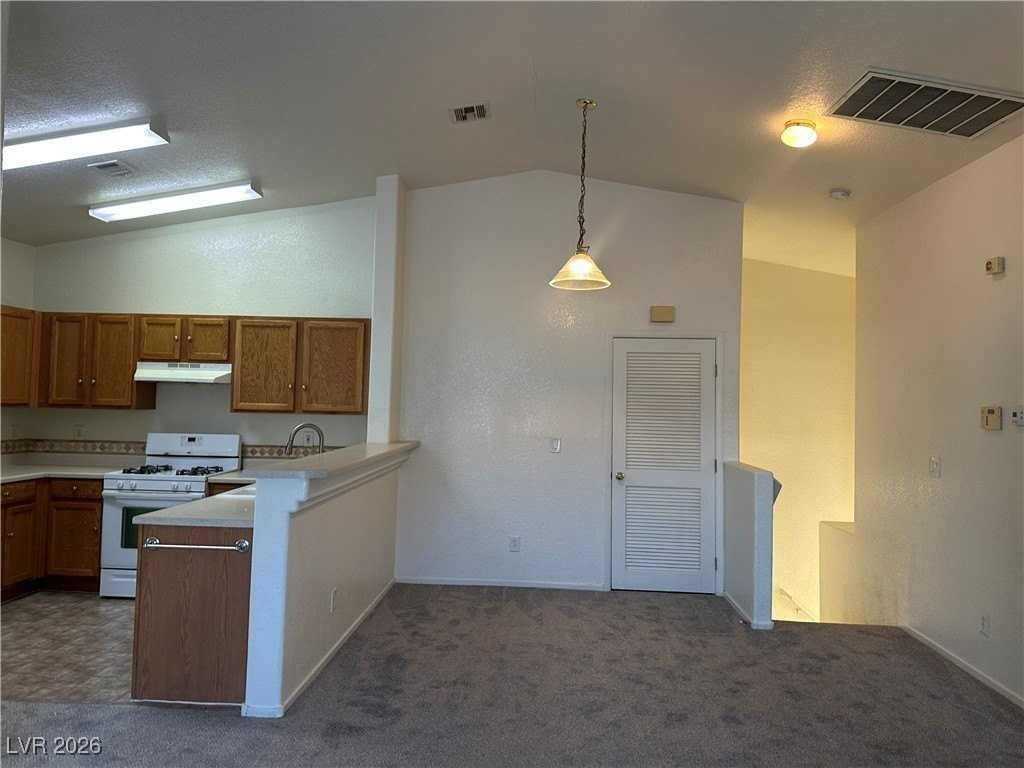 2596 Land Rush Dr - Photo 5 of 13