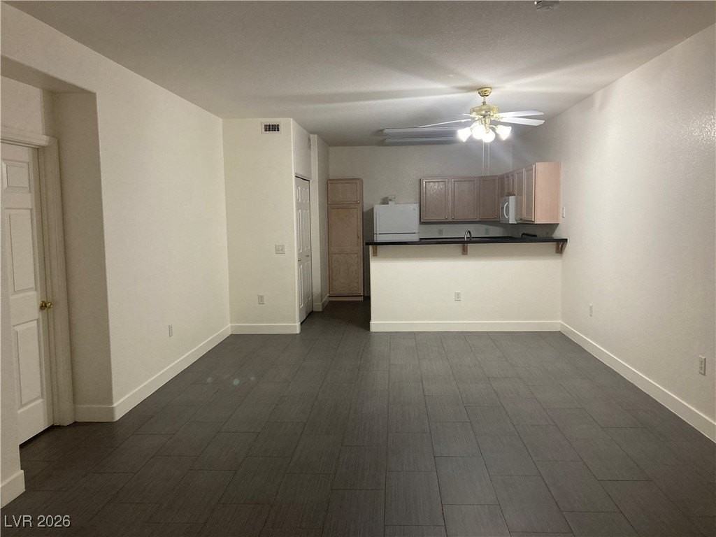 2001 Quartz Cliff St #103 - Photo 5 of 38