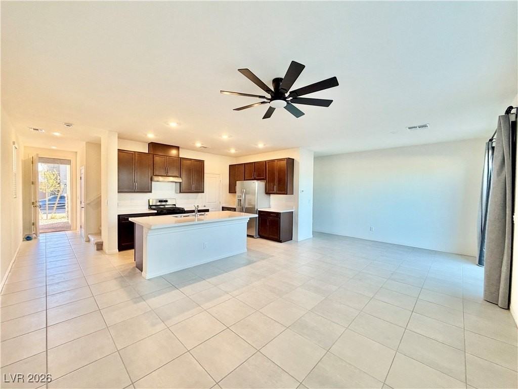 9112 Rivington Ave - Photo 4 of 25