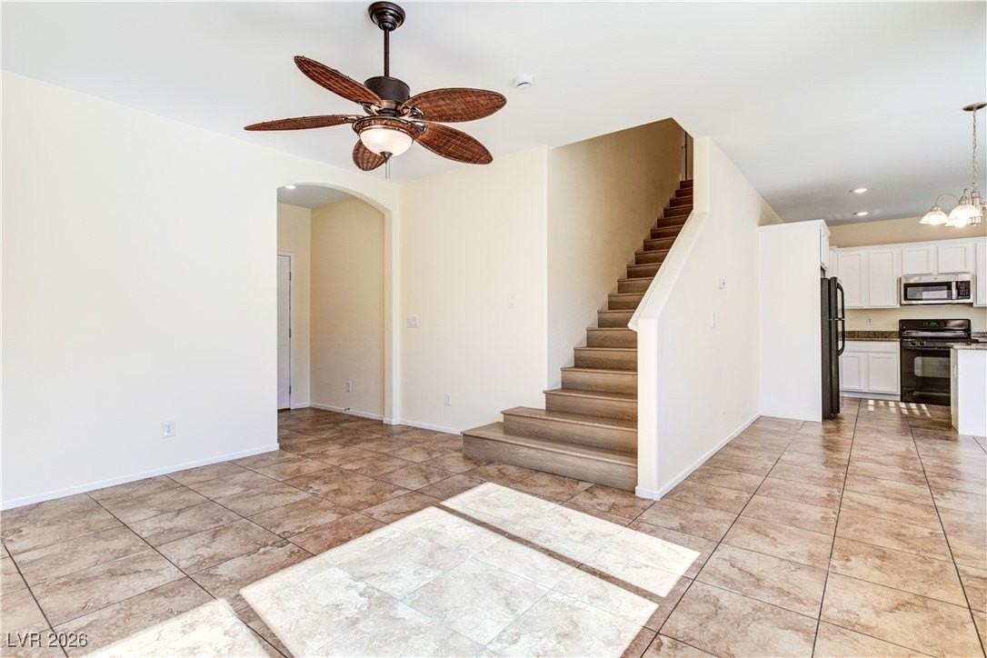 10320 Bluff Valley Ct - Photo 4 of 24