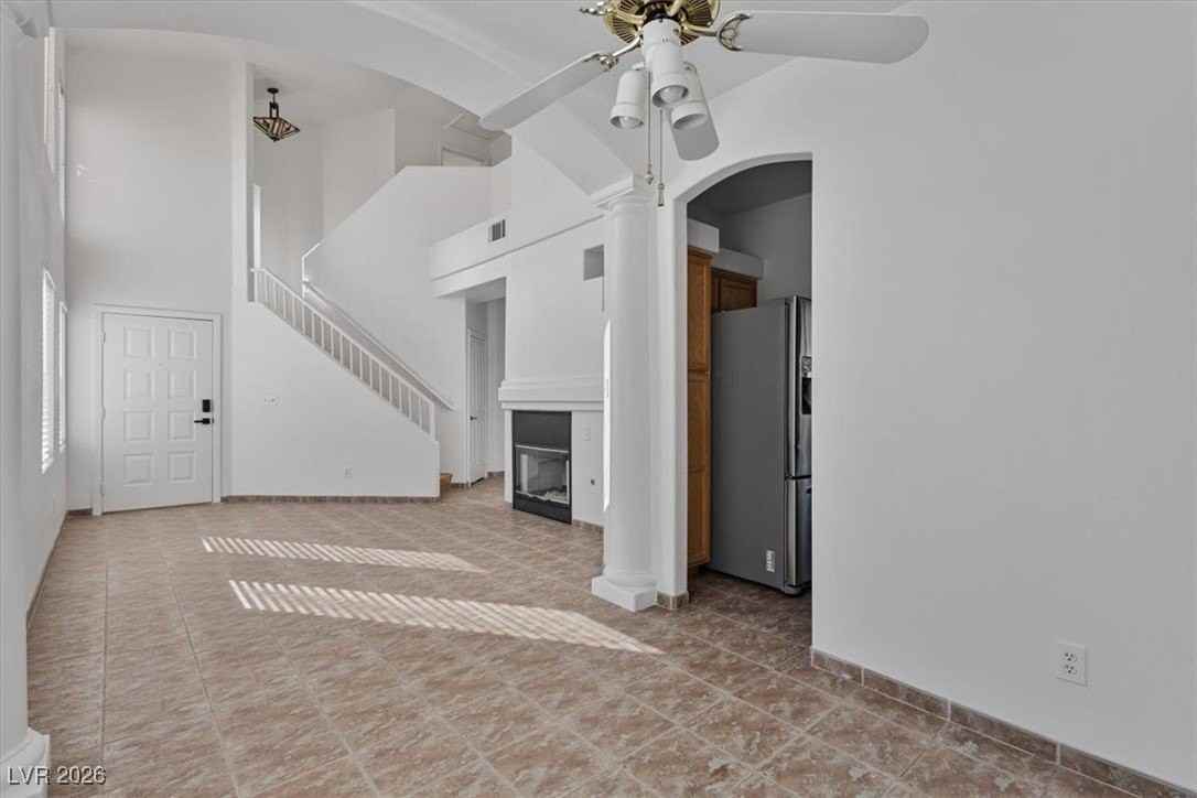 8758 Arawana Pl - Photo 5 of 20