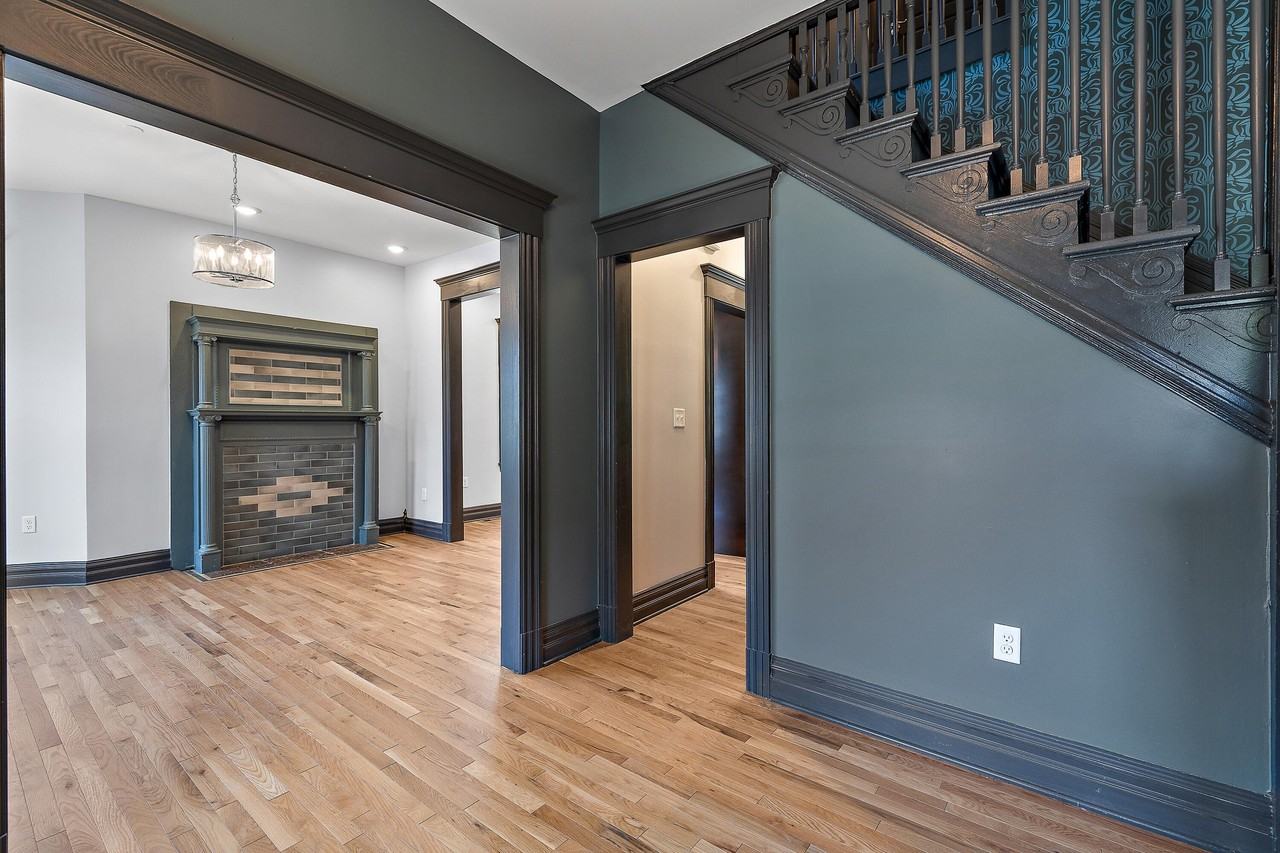 4004 Porter St - Photo 4 of 29