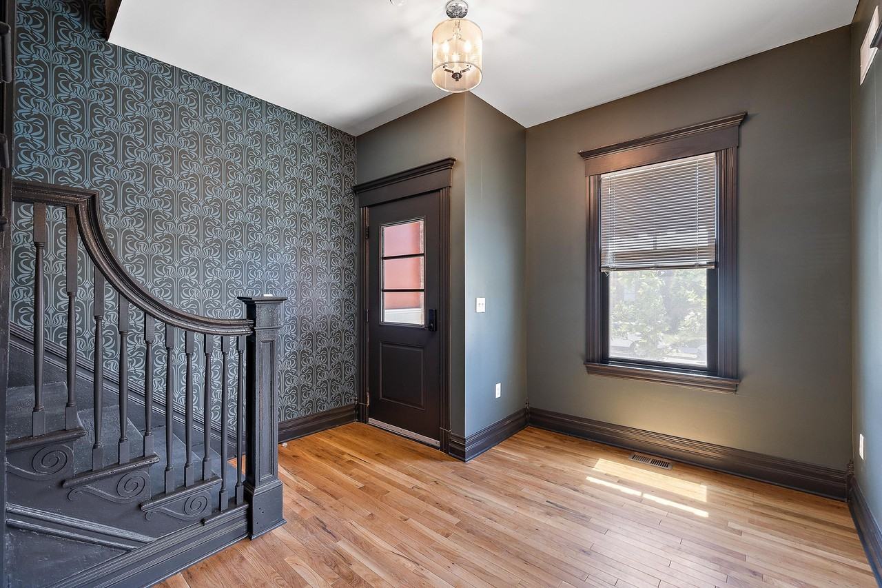 4004 Porter St - Photo 5 of 29