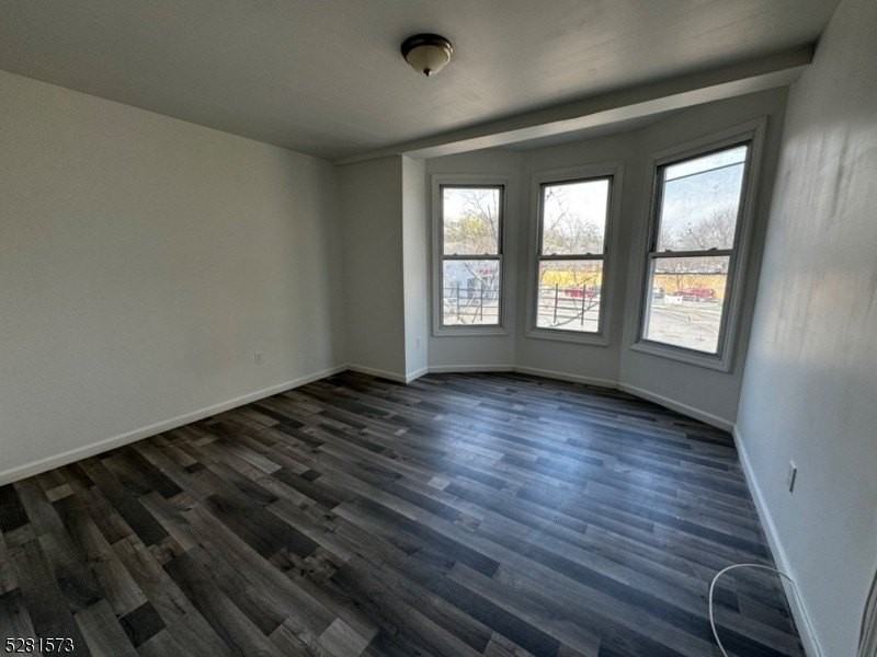 125 W Broadway - Photo 3 of 26